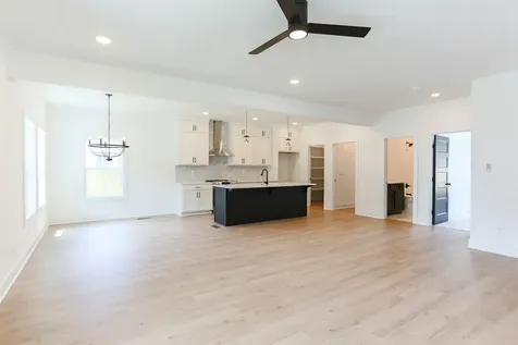 127 Cleveland Street Nashville TN 37207