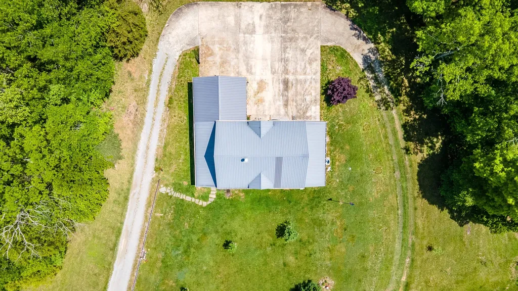 171 Fieldstone Lane Pikeville TN 37367