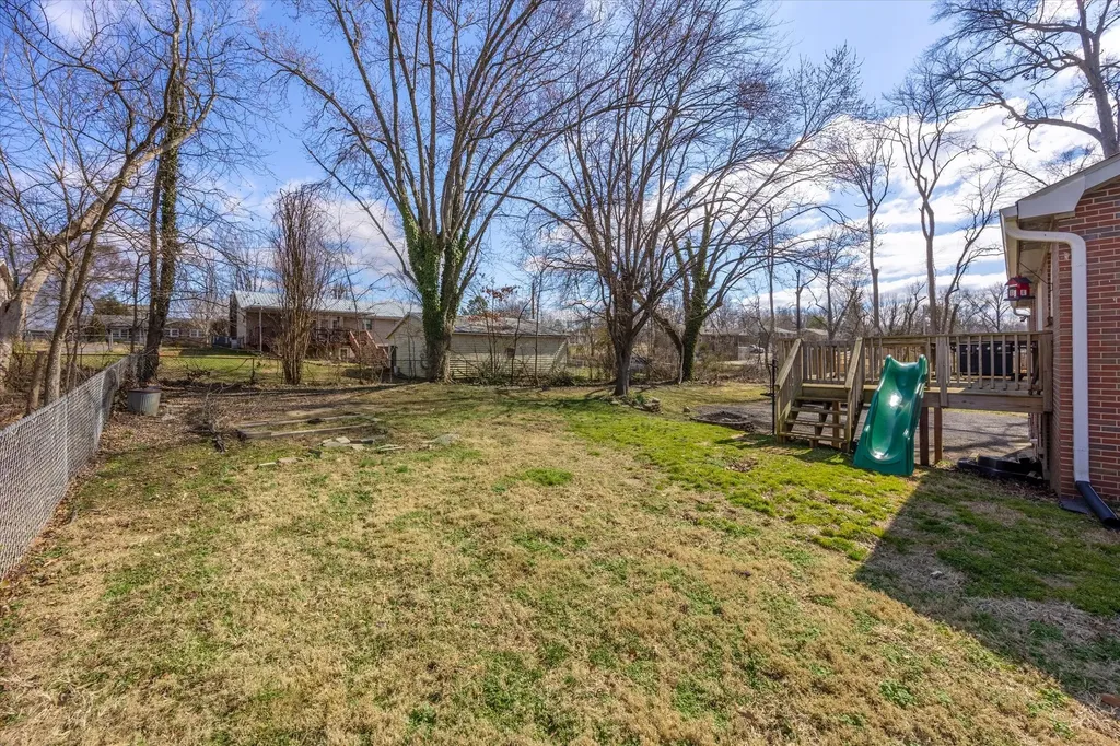 161 W Regent Drive Clarksville TN 37043