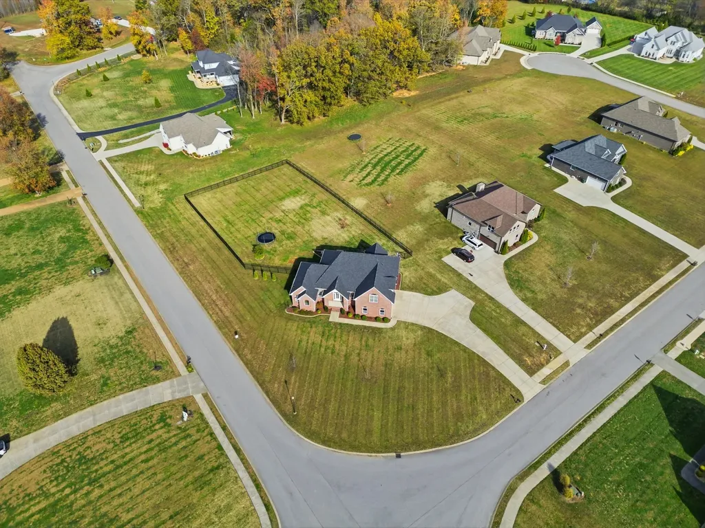 1027 Founders Lane Portland TN 37148