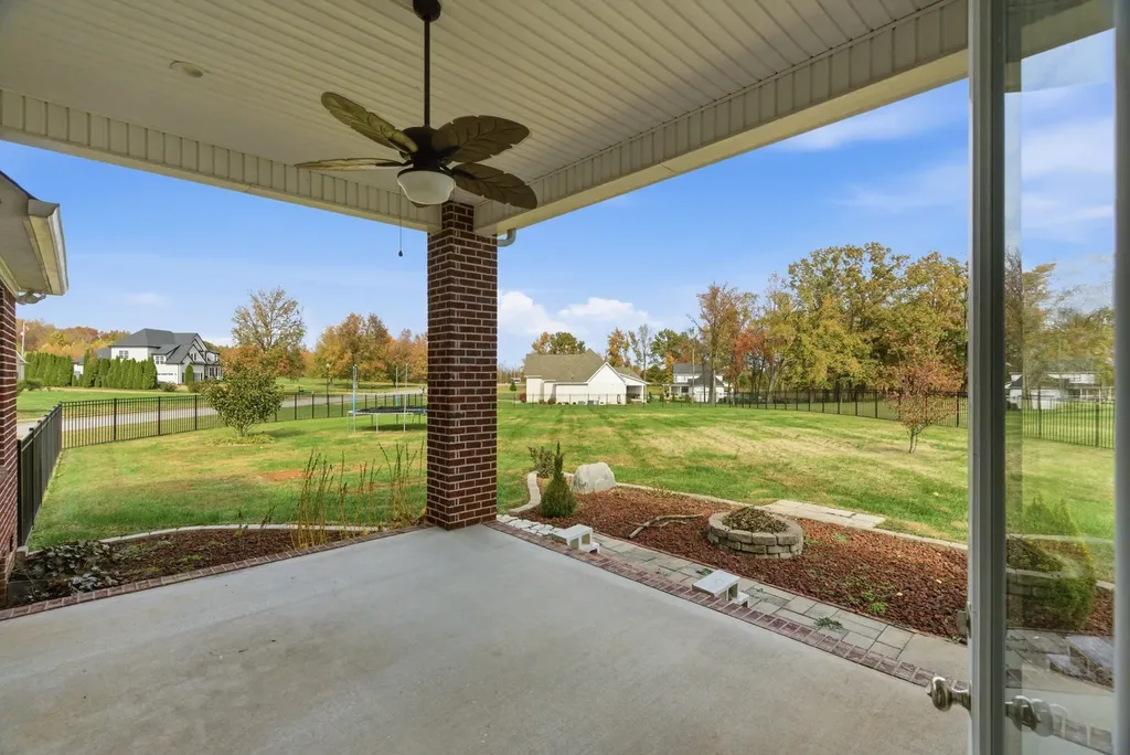 1027 Founders Lane Portland TN 37148