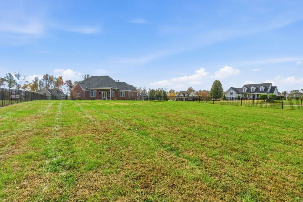 1027 Founders Lane Portland TN 37148