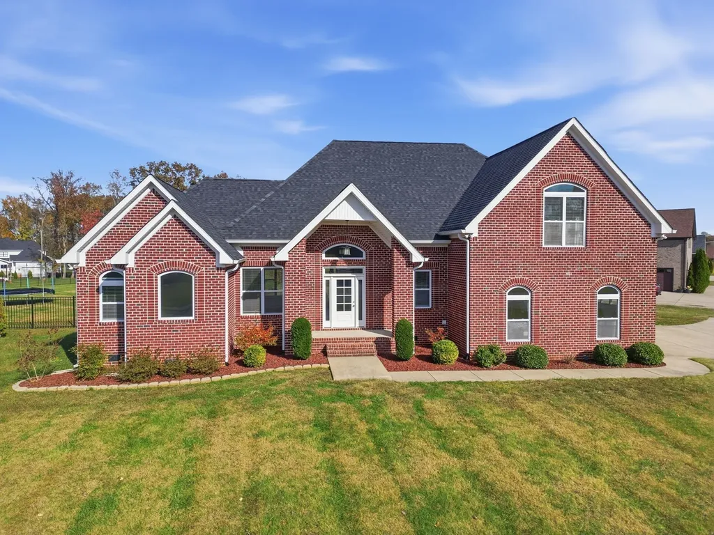 1027 Founders Lane Portland TN 37148