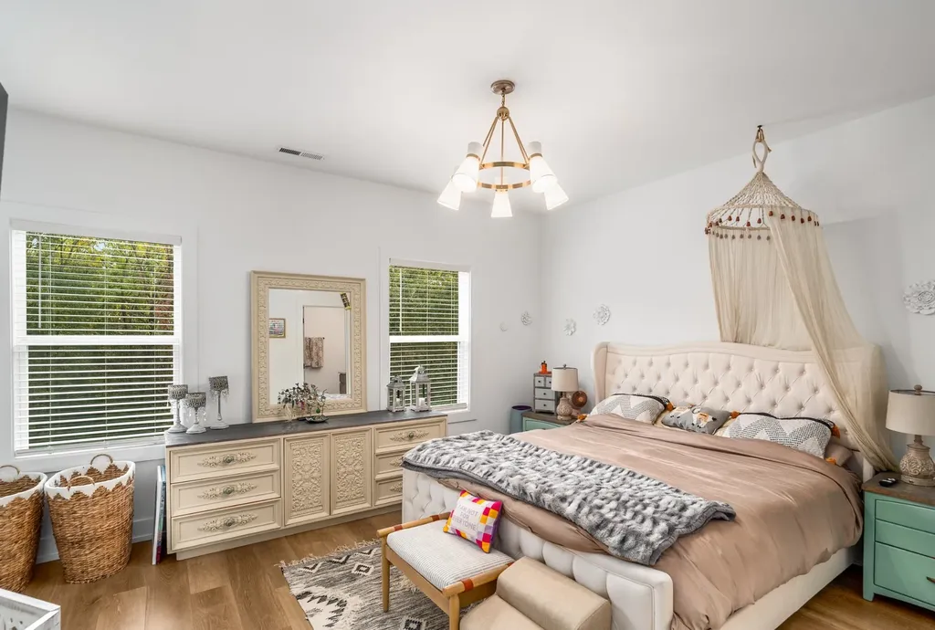 862 Sharpe Ave, W Nashville TN 37206