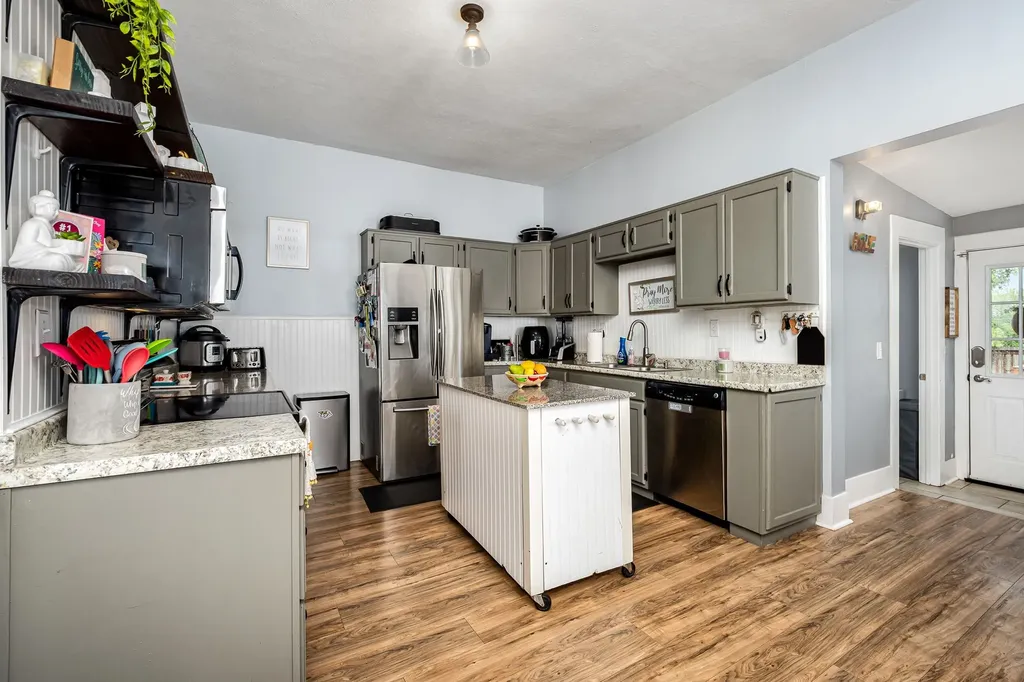 634 Hwy 52, E Portland TN 37148