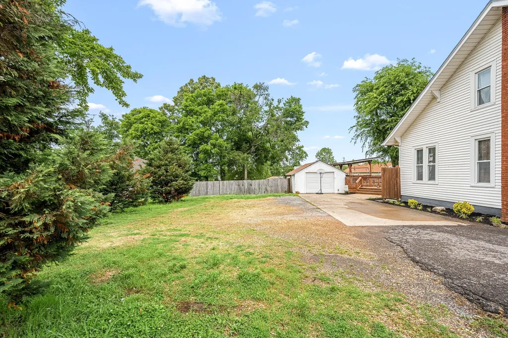 634 Hwy 52, E Portland TN 37148