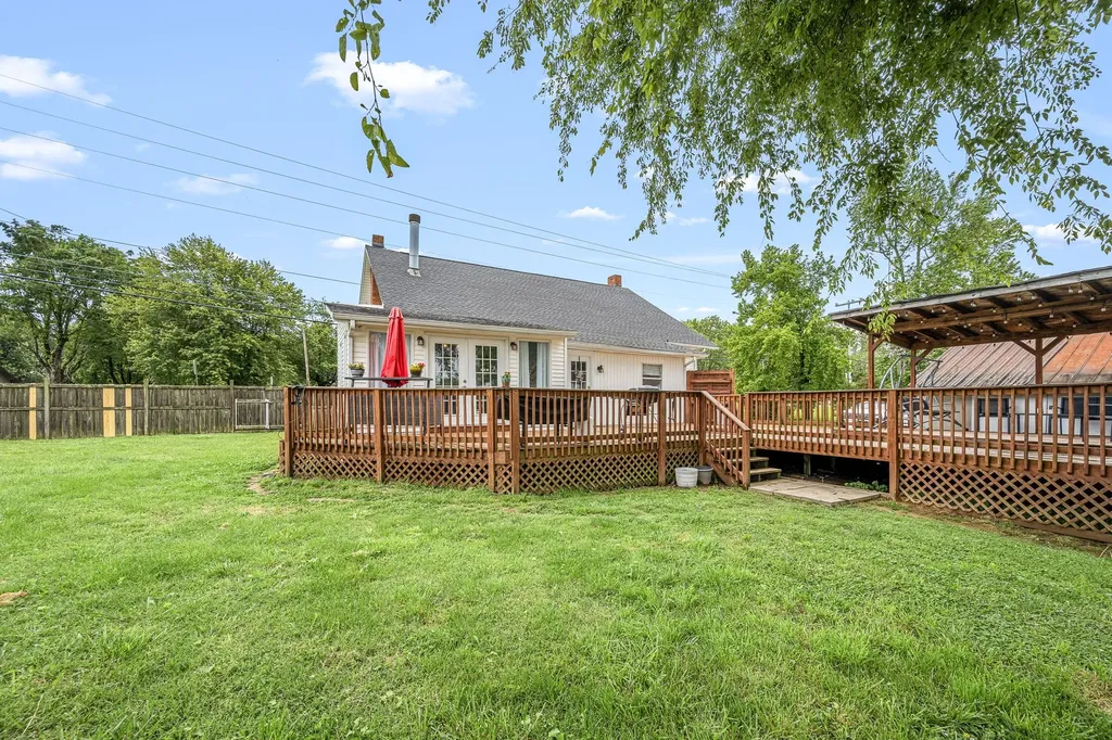 634 Hwy 52, E Portland TN 37148