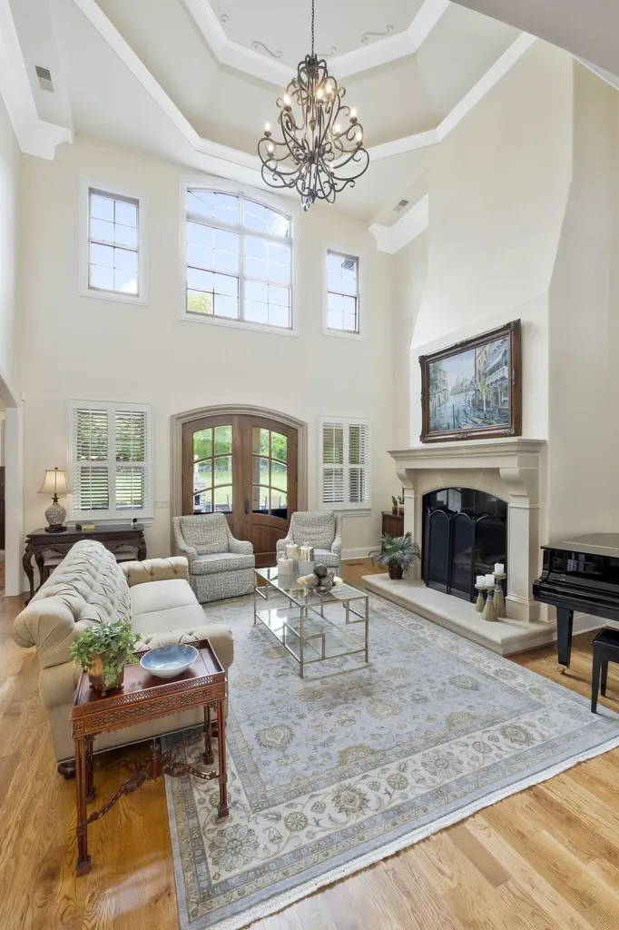 201 Higginson Pl, S Gallatin TN 37066