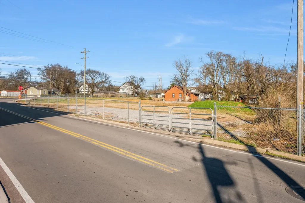 3212 Hydes Ferry Road Nashville TN 37218