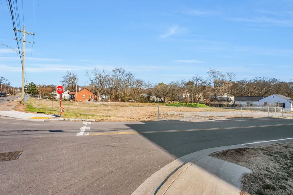 3212 Hydes Ferry Road Nashville TN 37218