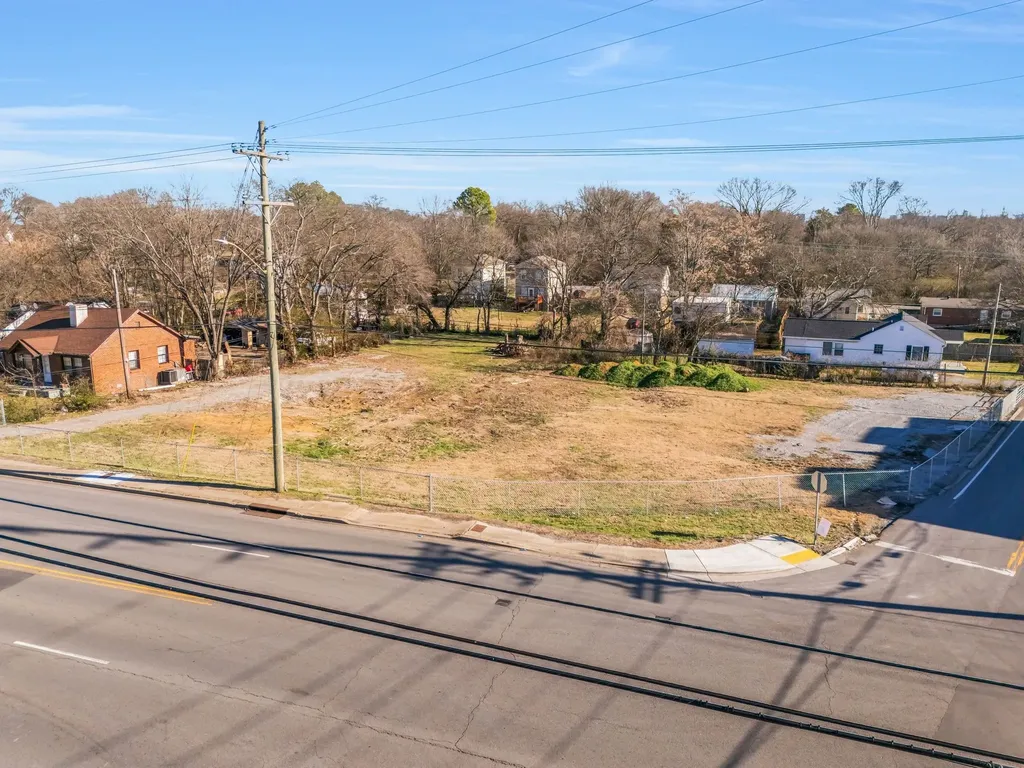 3212 Hydes Ferry Road Nashville TN 37218