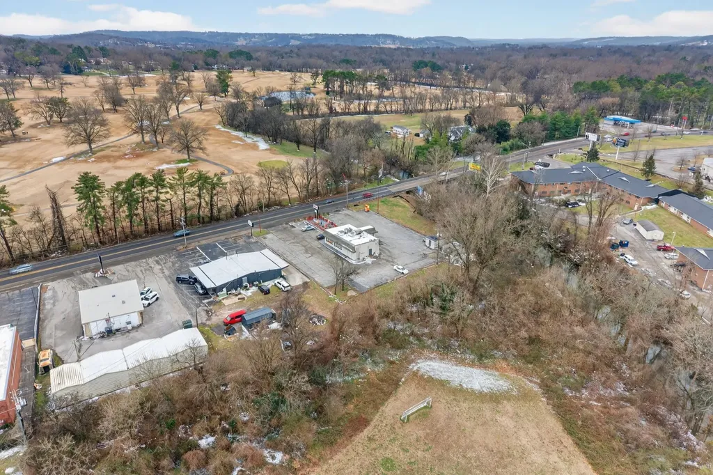 1334 Trotwood Avenue Columbia TN 38401