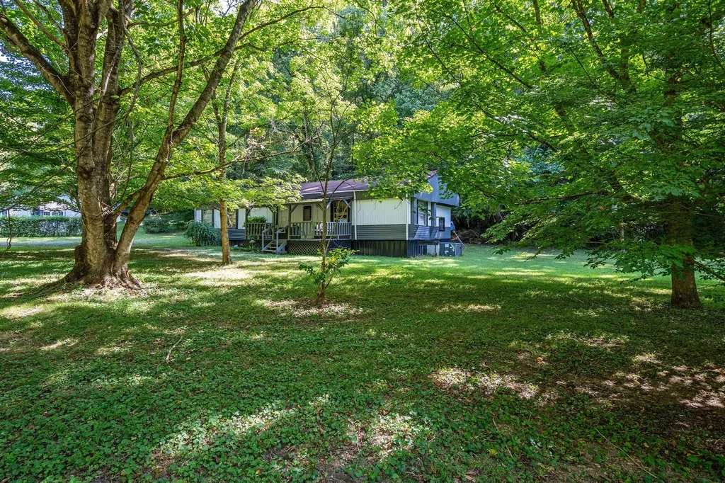 1046 Ross Hollow Road Ashland City TN 37015