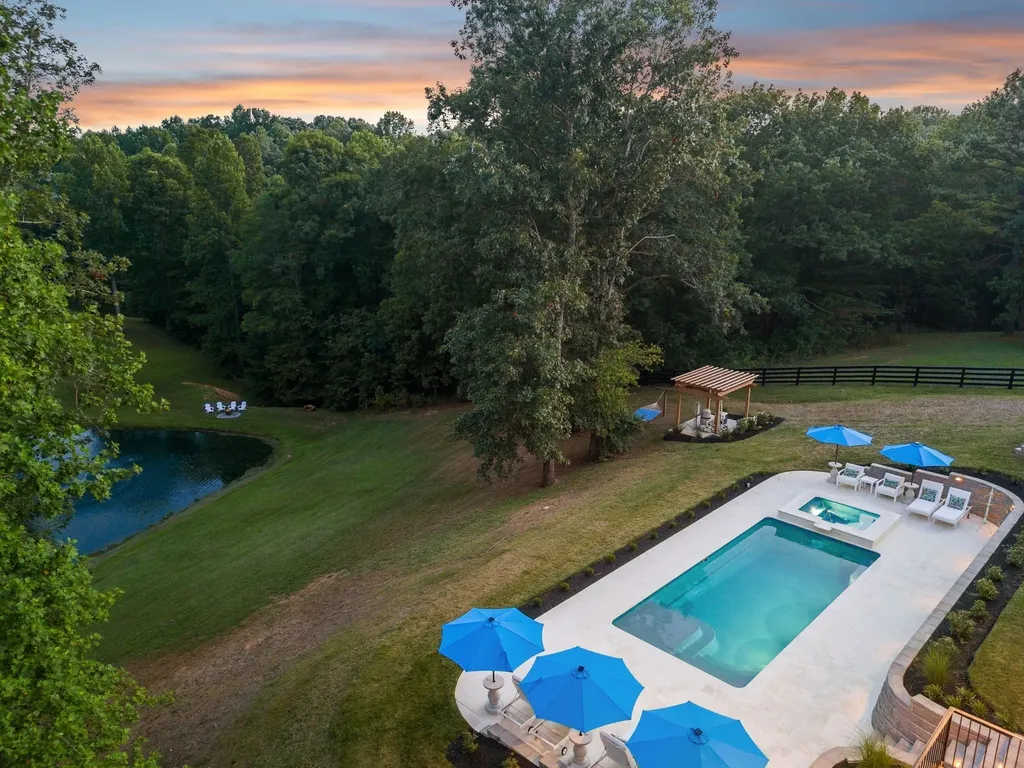 5557 Parker Branch Road Franklin TN 37064