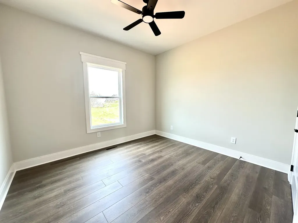 1220 Vickie Lane Portland TN 37148