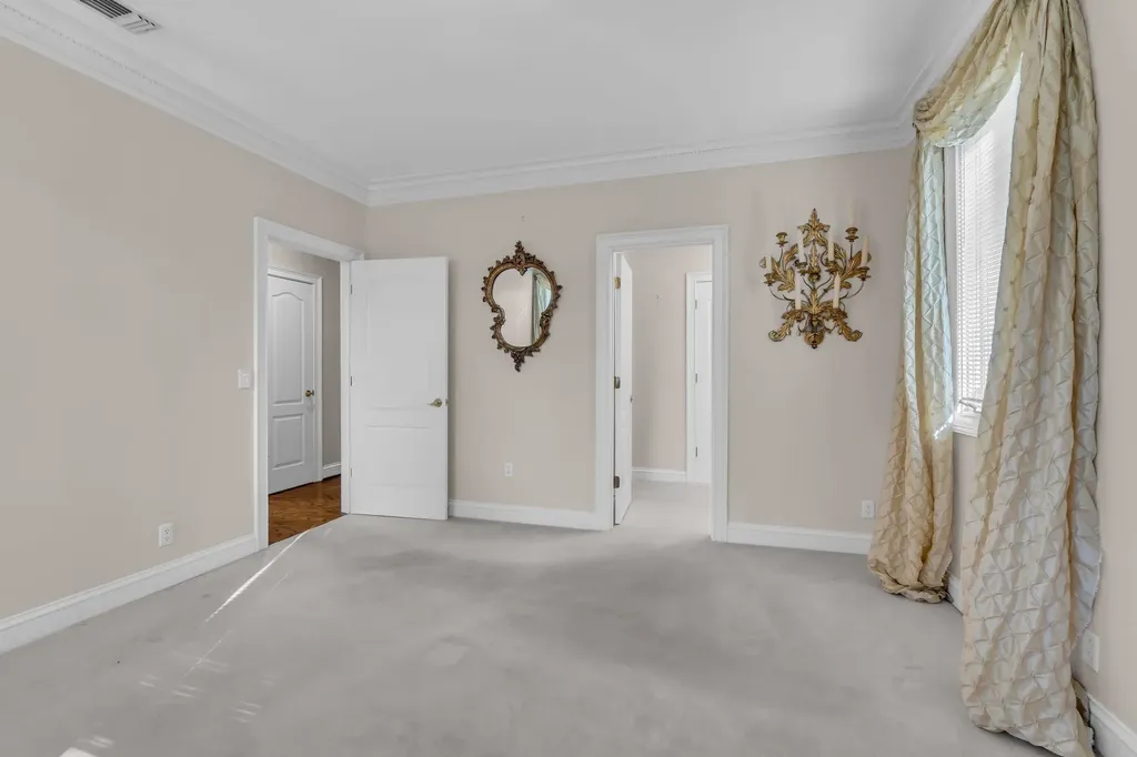 3733 West End Avenue Nashville TN 37205