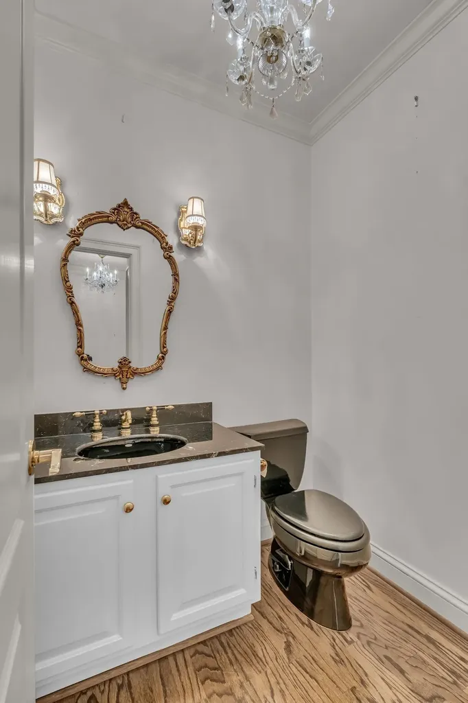 3733 West End Avenue Nashville TN 37205