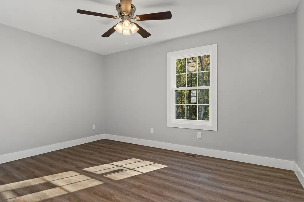1053 Benton Tidwell Road Hilham TN 38568