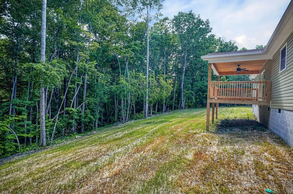 1053 Benton Tidwell Road Hilham TN 38568