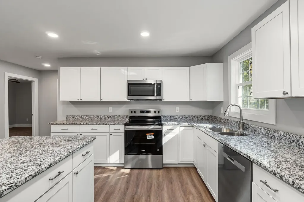 1053 Benton Tidwell Road Hilham TN 38568