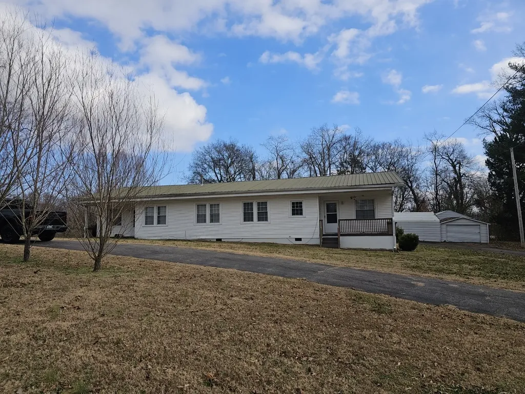 210 Twin Oaks Road Mcminnville TN 37110