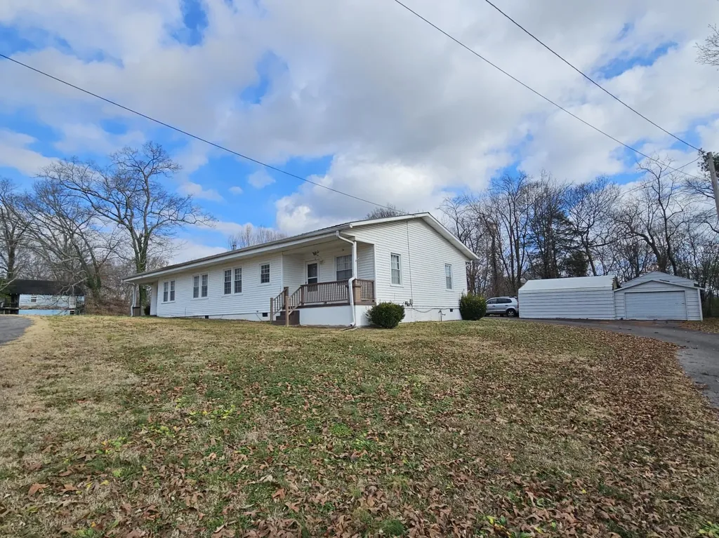 210 Twin Oaks Road Mcminnville TN 37110