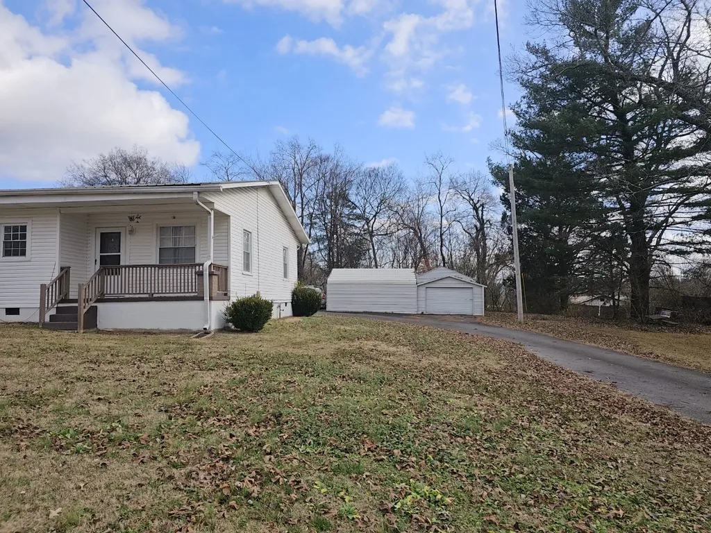210 Twin Oaks Road Mcminnville TN 37110