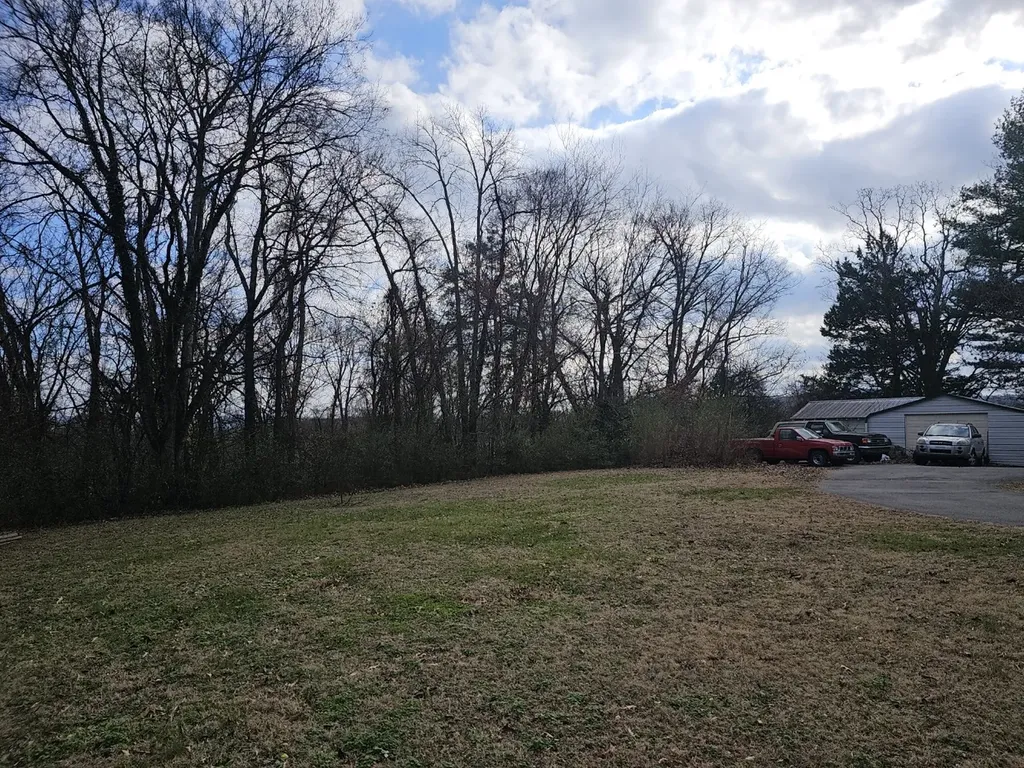 210 Twin Oaks Road Mcminnville TN 37110