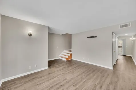 4958 Edmondson Pike Nashville TN 37211