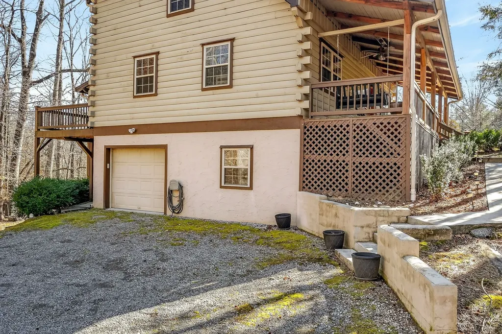 1105 Fairways Drive Smithville TN 37166