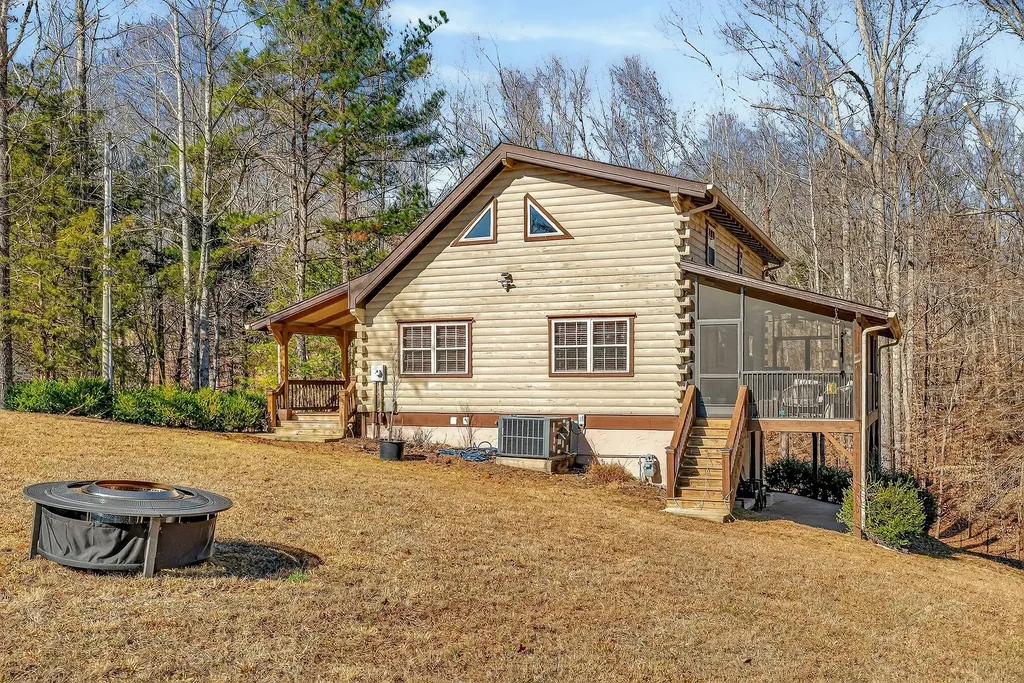 1105 Fairways Drive Smithville TN 37166