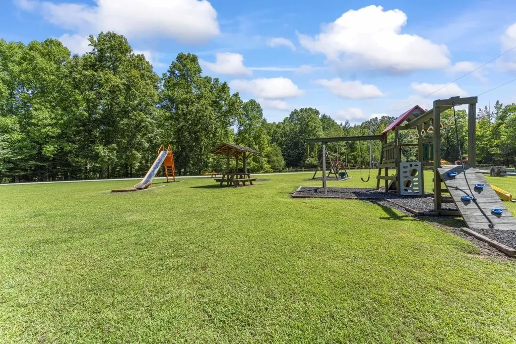 1105 Fairways Drive Smithville TN 37166
