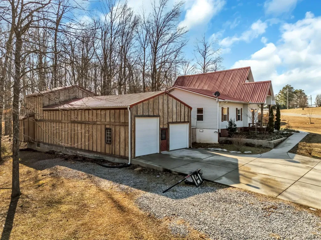1000 Chickadee Court Portland TN 37148