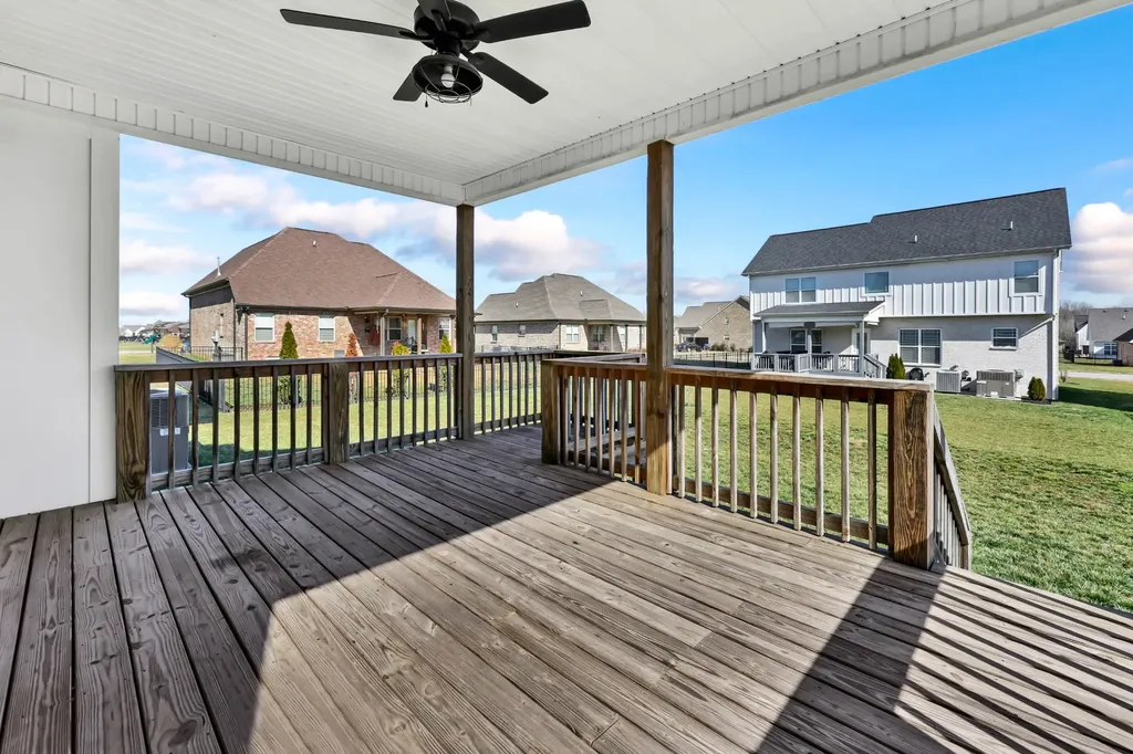 557 Dexter Drive Clarksville TN 37043