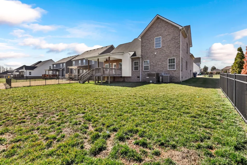 557 Dexter Drive Clarksville TN 37043