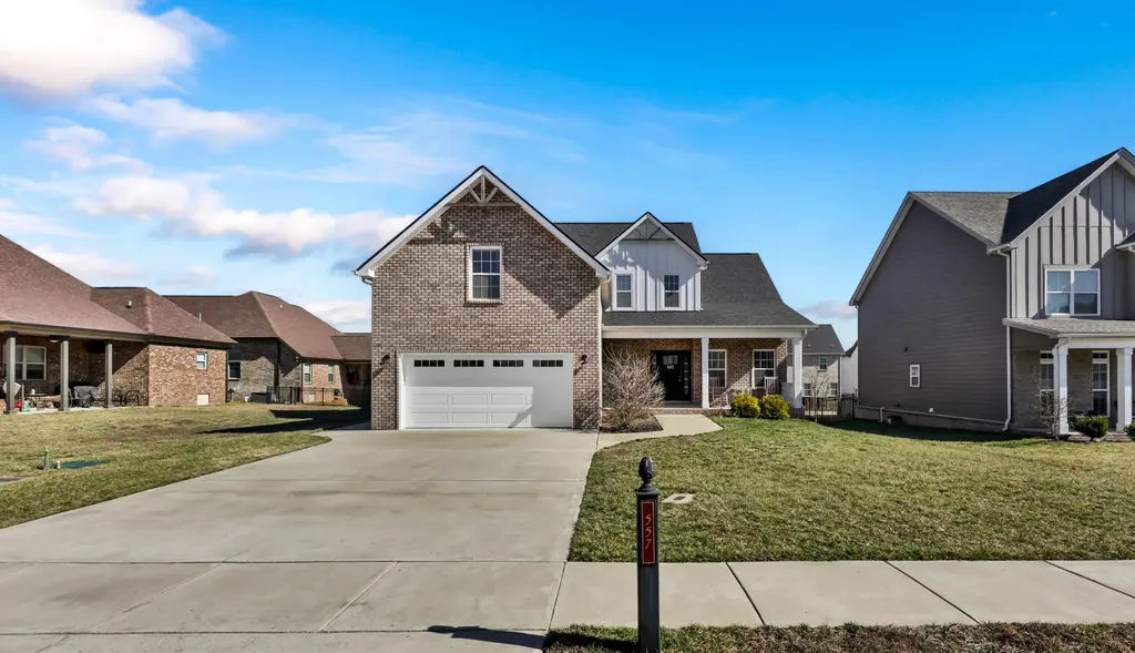 557 Dexter Drive Clarksville TN 37043