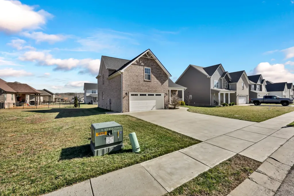 557 Dexter Drive Clarksville TN 37043