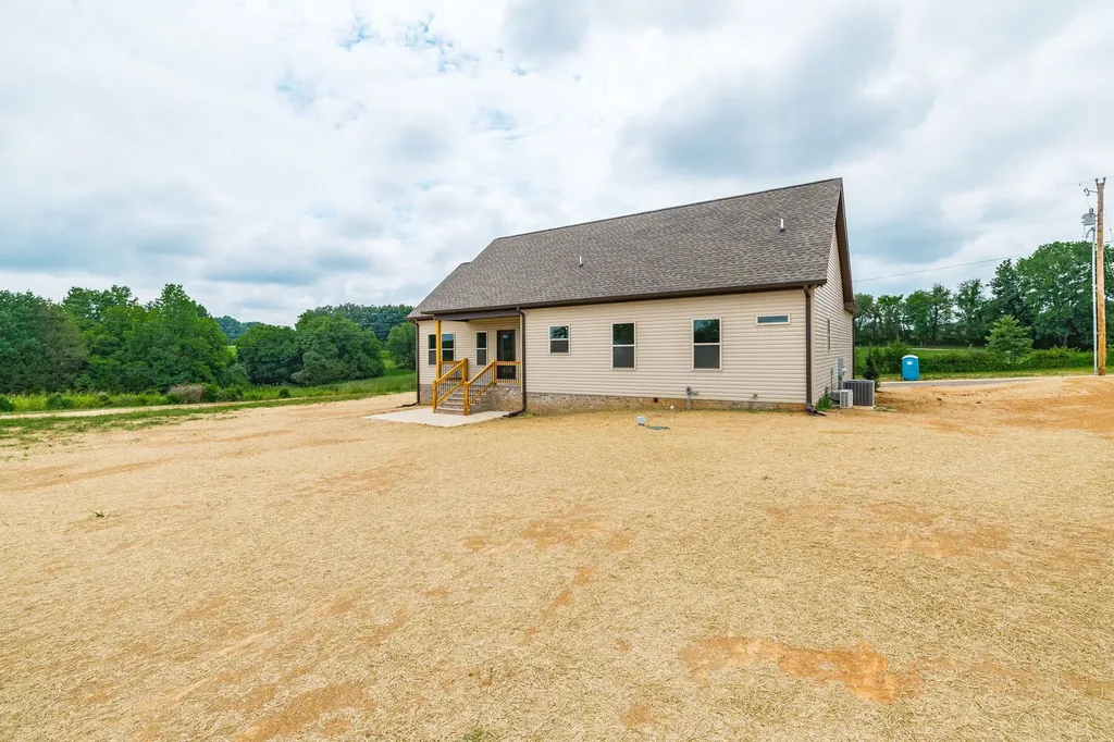 1200 Vickie Lane Portland TN 37148