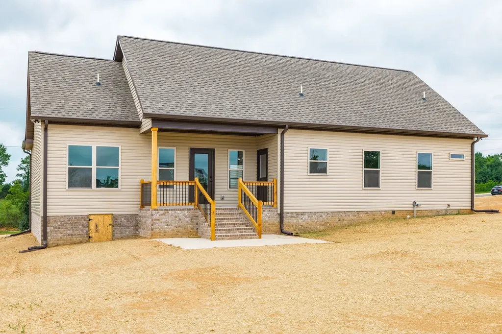 1200 Vickie Lane Portland TN 37148