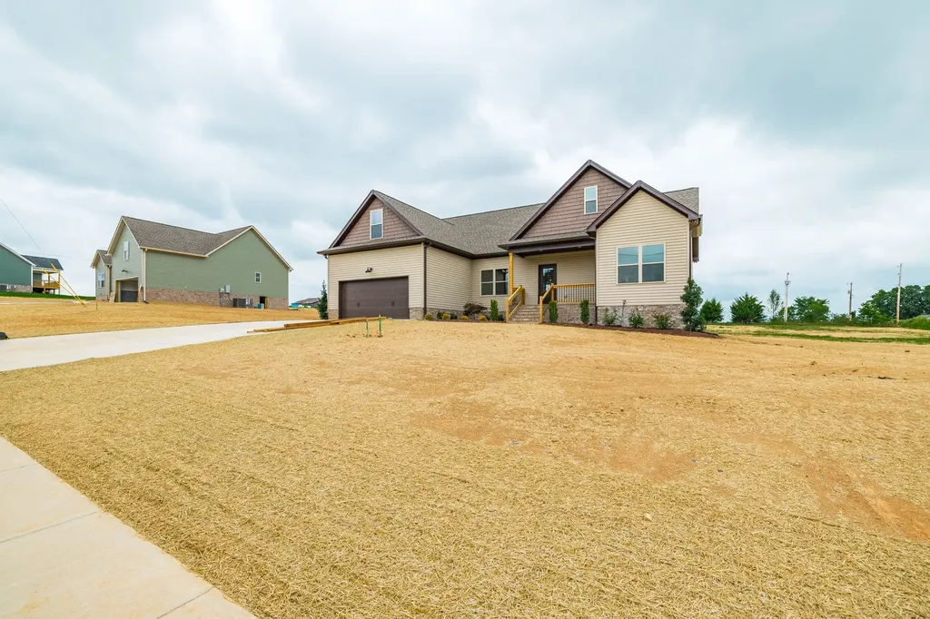 1200 Vickie Lane Portland TN 37148