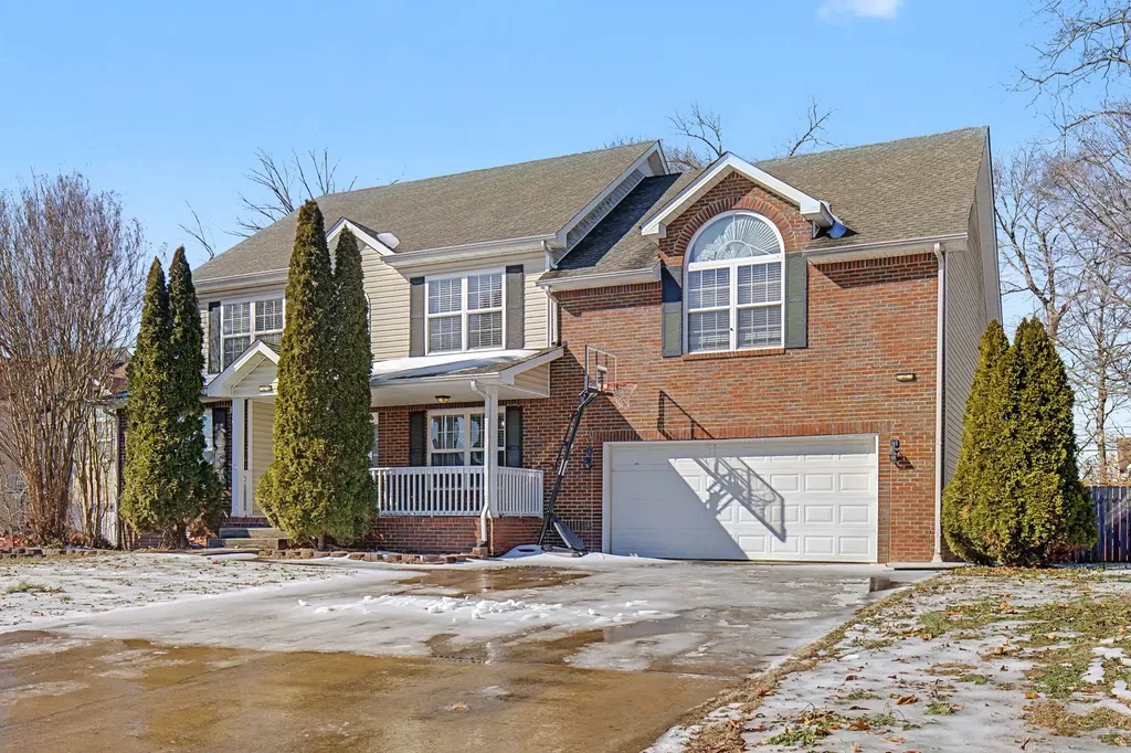 2489 Hattington Drive Clarksville TN 37042