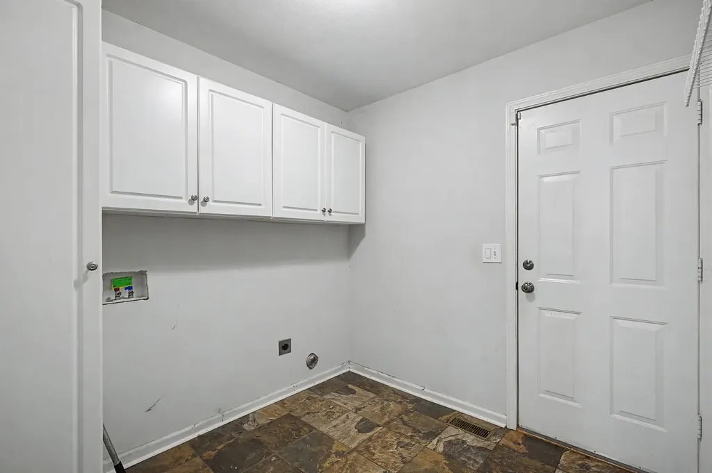 2489 Hattington Drive Clarksville TN 37042