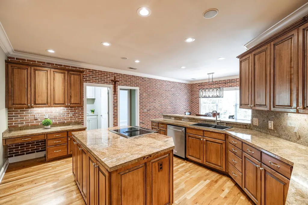 115 Galway Lk, S Hendersonville TN 37075