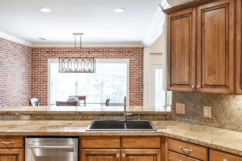 115 Galway Lk, S Hendersonville TN 37075