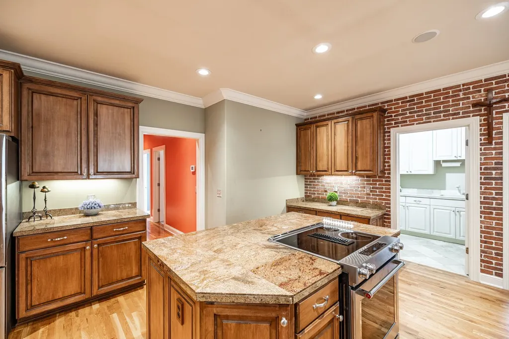 115 Galway Lk, S Hendersonville TN 37075
