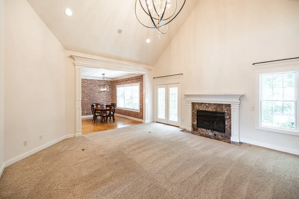115 Galway Lk, S Hendersonville TN 37075
