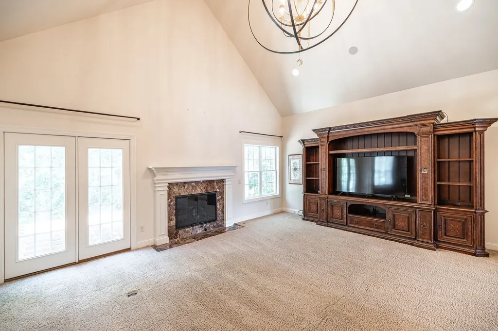 115 Galway Lk, S Hendersonville TN 37075
