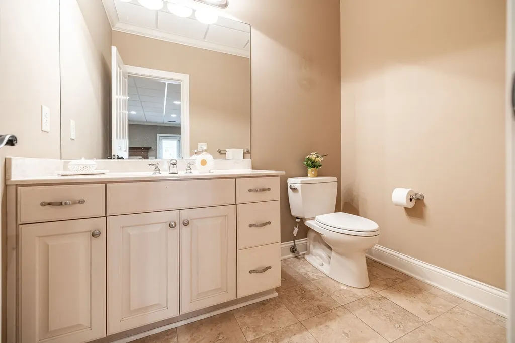 115 Galway Lk, S Hendersonville TN 37075