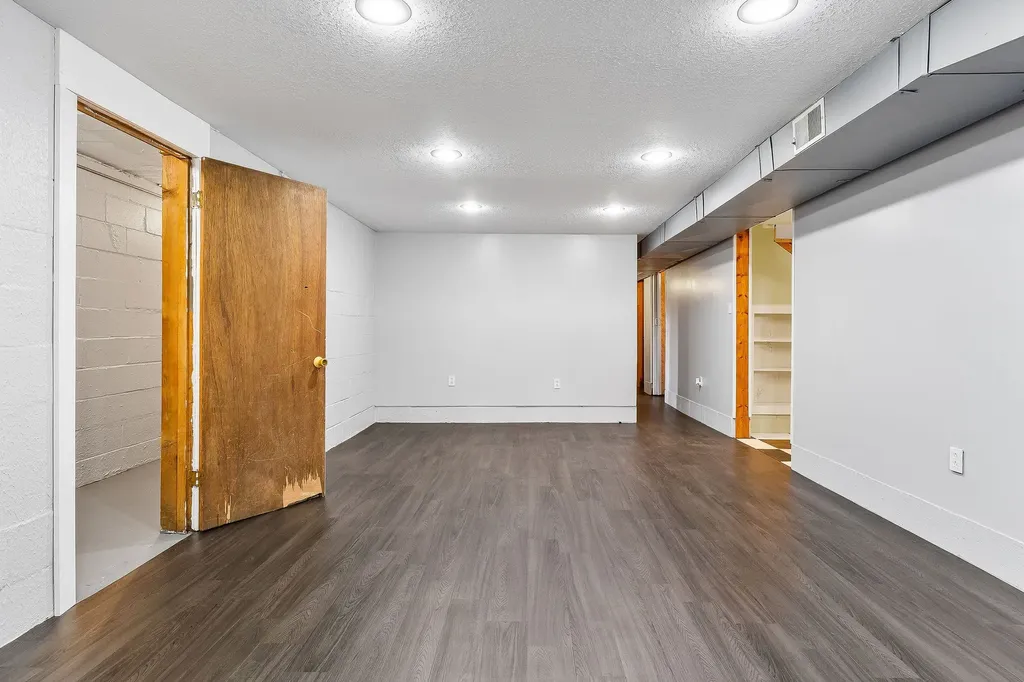 571 Larry Davis Street Spencer TN 38585