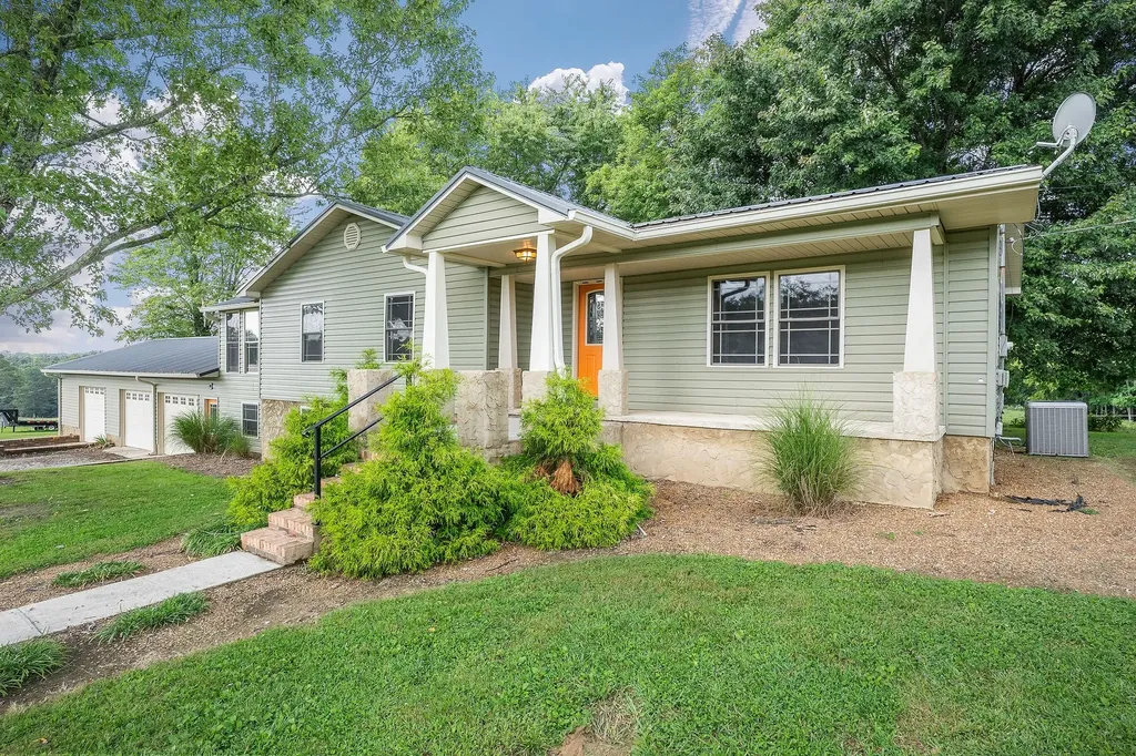 571 Larry Davis Street Spencer TN 38585
